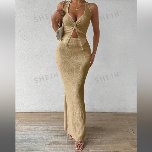 SHEIN Solid V-Neck Top And Skirt Set 4 •Brand New• - Picture 1 of 4